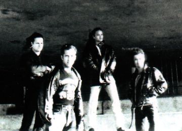 http://www.metal-archives.com/images/1/0/8/2/108233_photo.jpg
