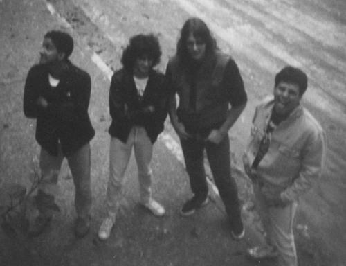 http://www.metal-archives.com/images/1/0/8/8/108882_photo.jpg
