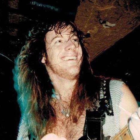 http://www.metal-archives.com/images/1/5/4/6/15467_artist.jpg?2319