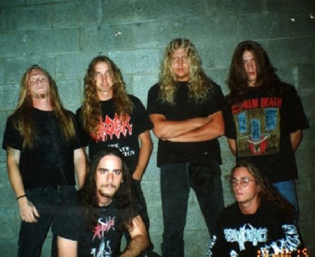 http://www.metal-archives.com/images/2/1/2/5/21257_photo.jpg