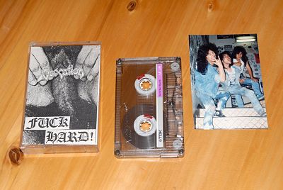 http://www.metal-archives.com/images/2/8/9/7/289751.jpg