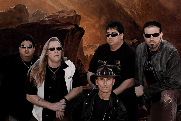 http://www.metal-archives.com/images/3/5/6/7/35676_photo.jpg