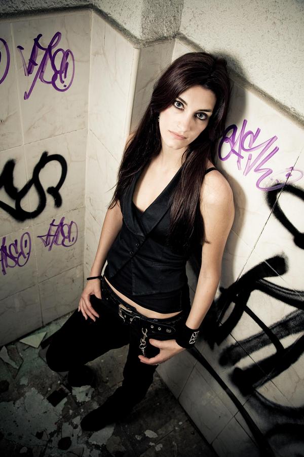 PAZ LENCHANTIN 387318_artist