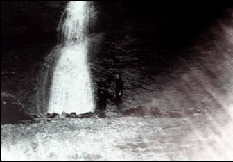 http://www.metal-archives.com/images/4/7/5/3/47536_photo.jpg