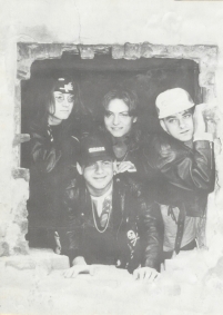 http://www.metal-archives.com/images/4/8/2/5/48251_photo.jpg