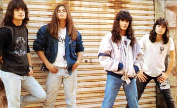 http://www.metal-archives.com/images/5/0/4/9/50498_photo.jpg