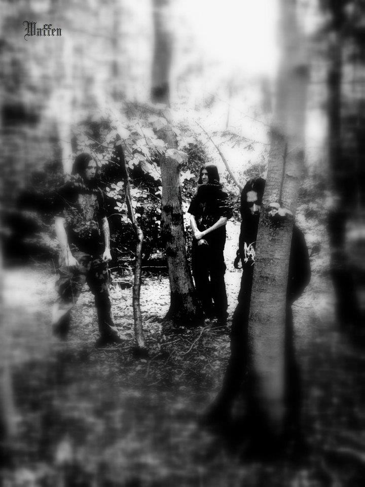 Waffen - Photo
