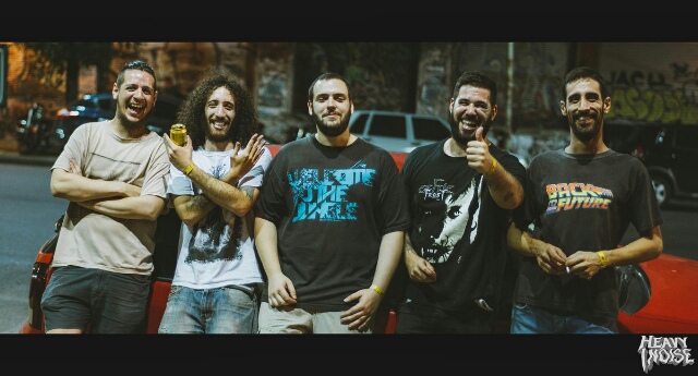 Undermine - Photo