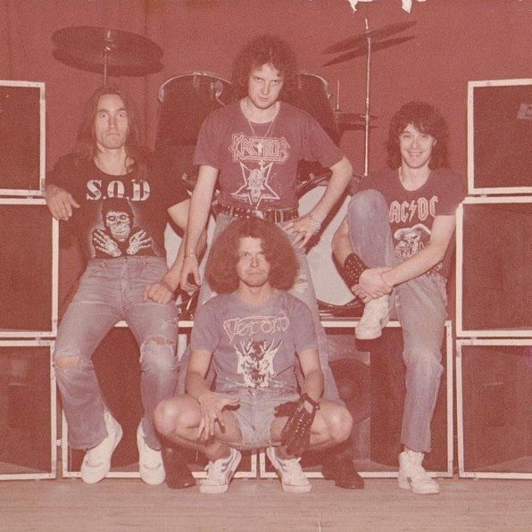 Цербер - Encyclopaedia Metallum: The Metal Archives