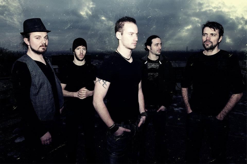 Outcast - Photo