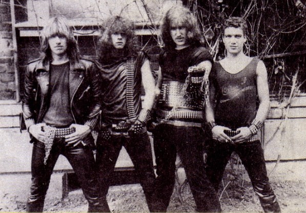Avenger - Photo