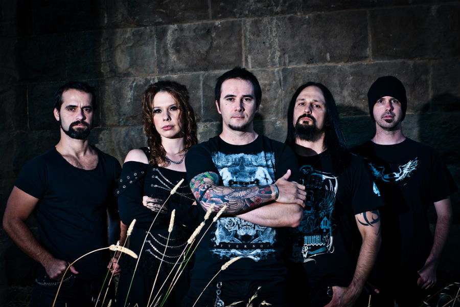 Crimsonfire - Photo