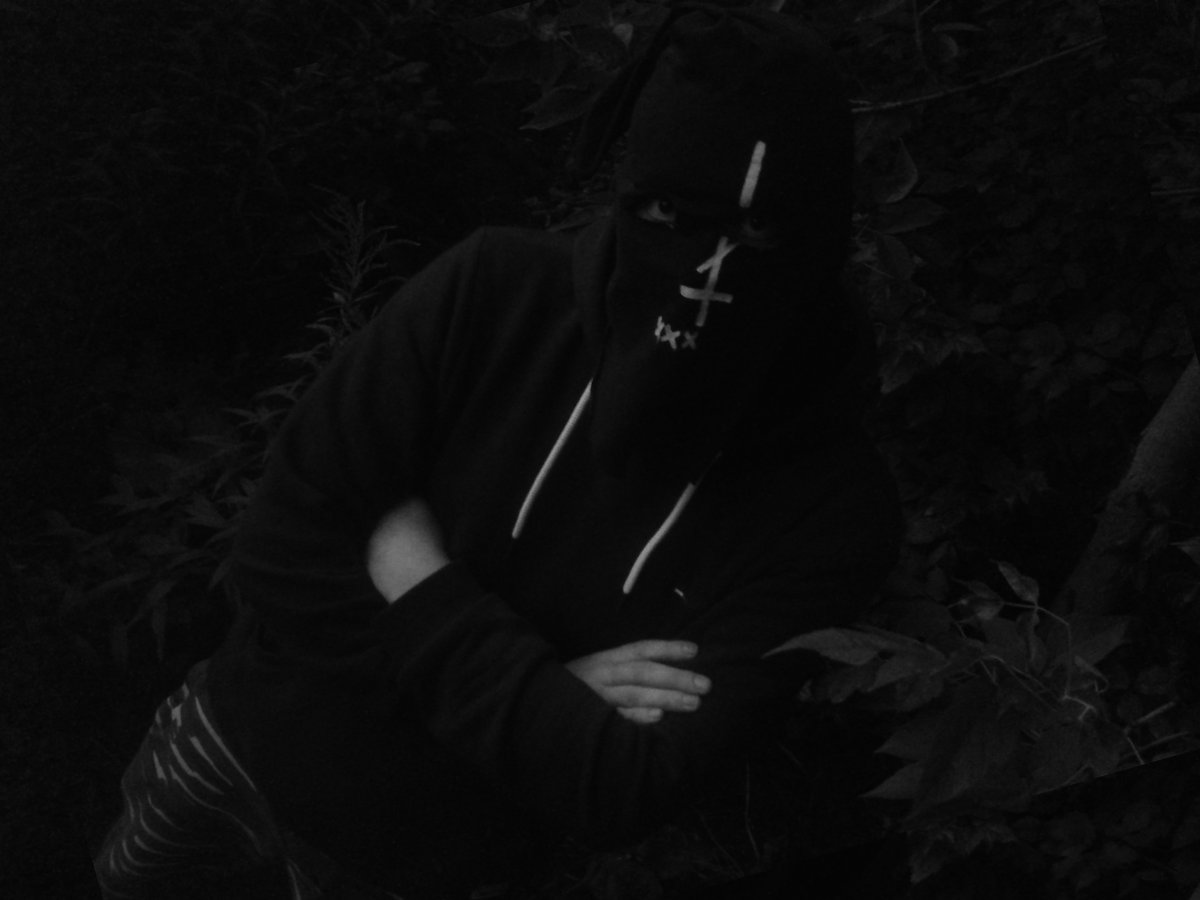 Wandering Martyr - Photo