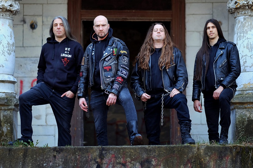 Infest - Photo