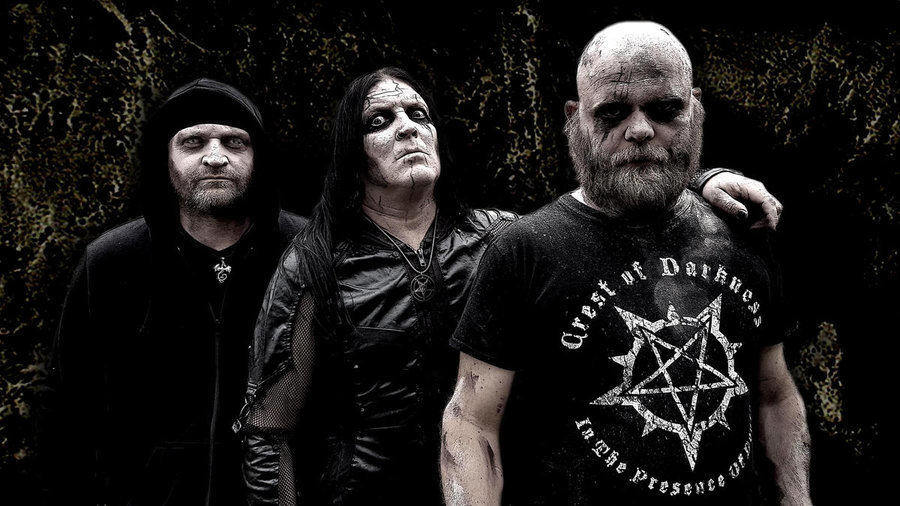 Crest of Darkness - Photo