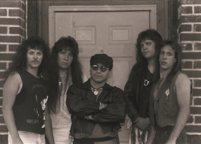 https://www.metal-archives.com/images/4/7/4/9/47497_photo.jpg?5015