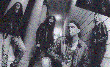 https://www.metal-archives.com/images/5/2/1/7/52172_photo.gif
