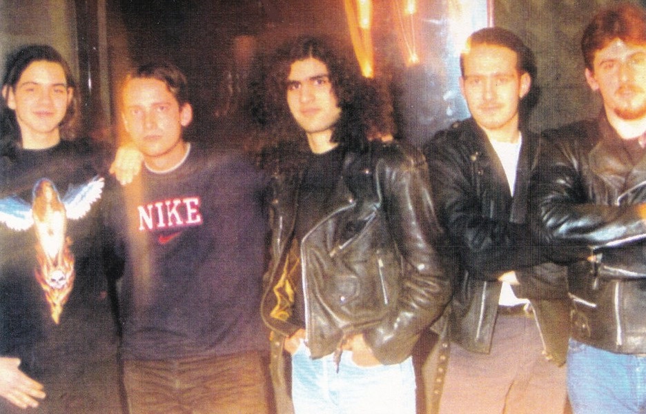 https://www.metal-archives.com/images/6/6/9/3/66939_photo.jpg