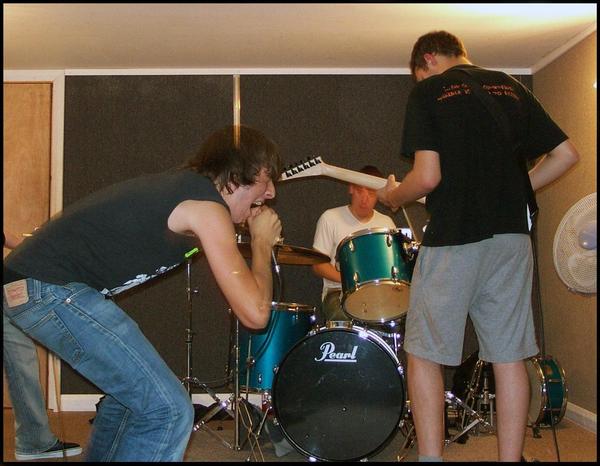 Misery - Photo