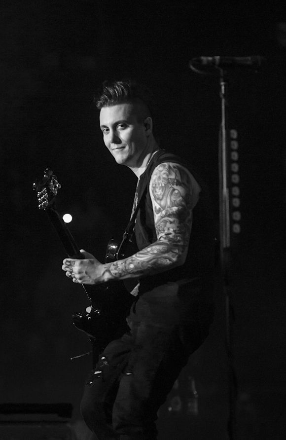 synyster gates encyclopaedia metallum